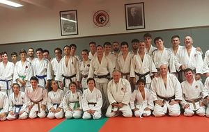 JUDO JU JITSU SELF DEFENSE ENTRAINEMENT DE MASSE