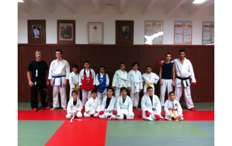 KARATE : STAGE PREPARATION COMPETITION