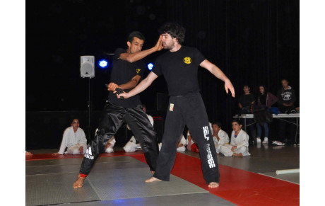 ENTRAINEMENT KRAV MAGA PENDANT LES VACANCES...