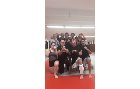 SELF DEFENSE COMBAT KRAV MAGA 