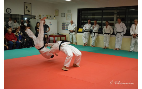 JUDO JUJITSU SELF DEFENSE KAGAMI BIRAKI